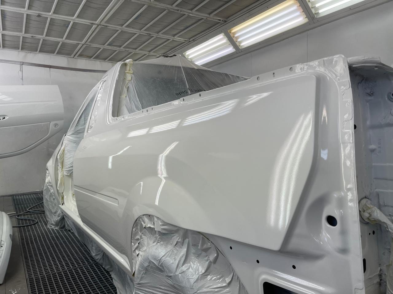 White Pearl Finish